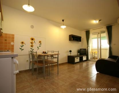 Apartman Lungo Mare, Privatunterkunft im Ort Pula, Kroatien